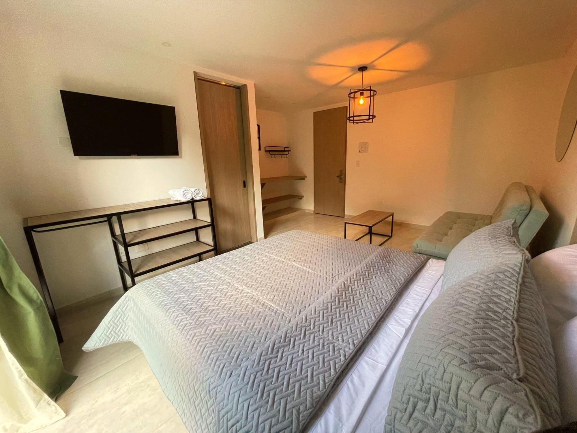 Hotel Trip Monkey Del Rio *